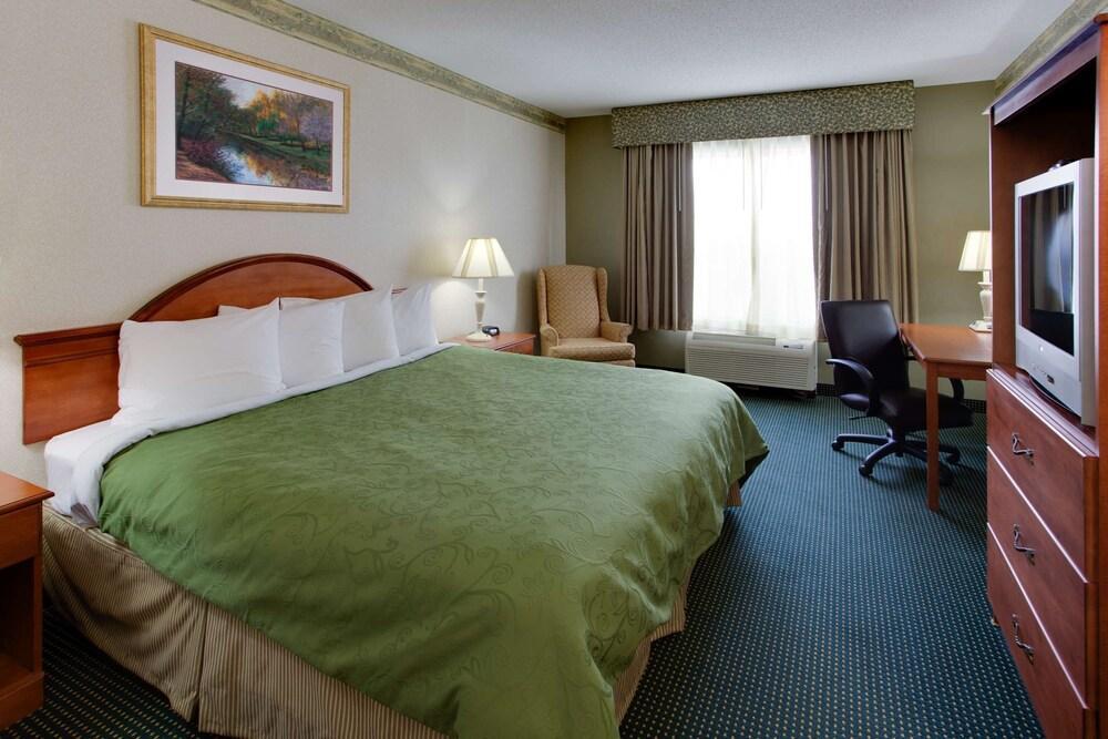 Country Inn & Suites By Radisson, Brockton Kültér fotó