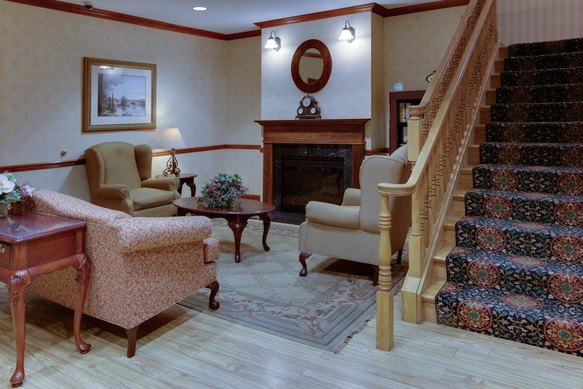 Country Inn & Suites By Radisson, Brockton Kültér fotó